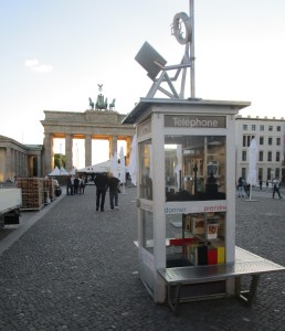 11. Juli 2015 BiblioboXX vor demBrandenburger Tor _C_ Konrad Kutt