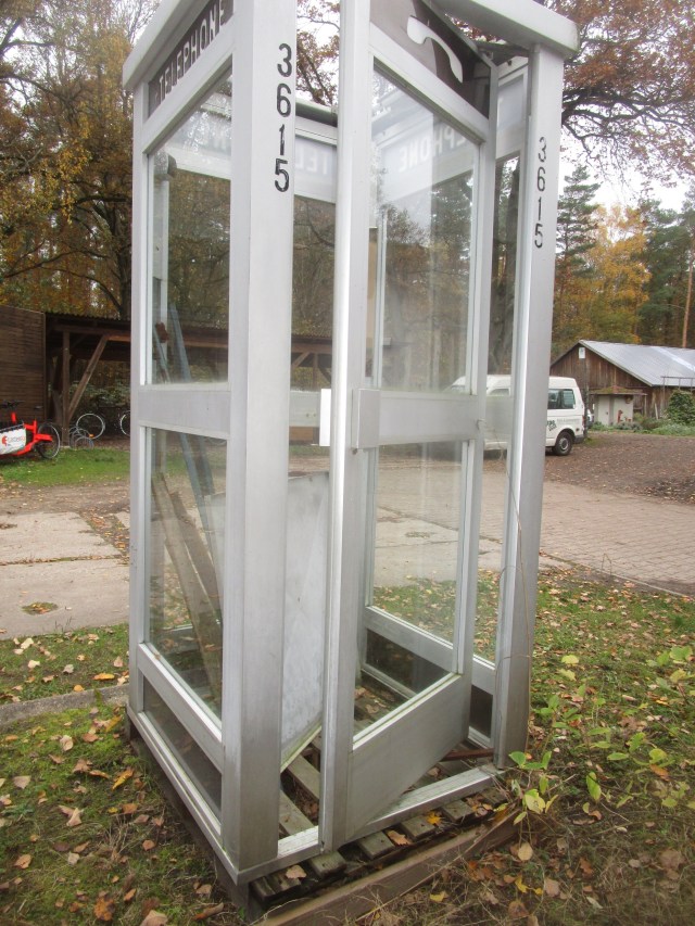 Das Referenzmodell: Die originale Telefonzelle aus Frankreich.